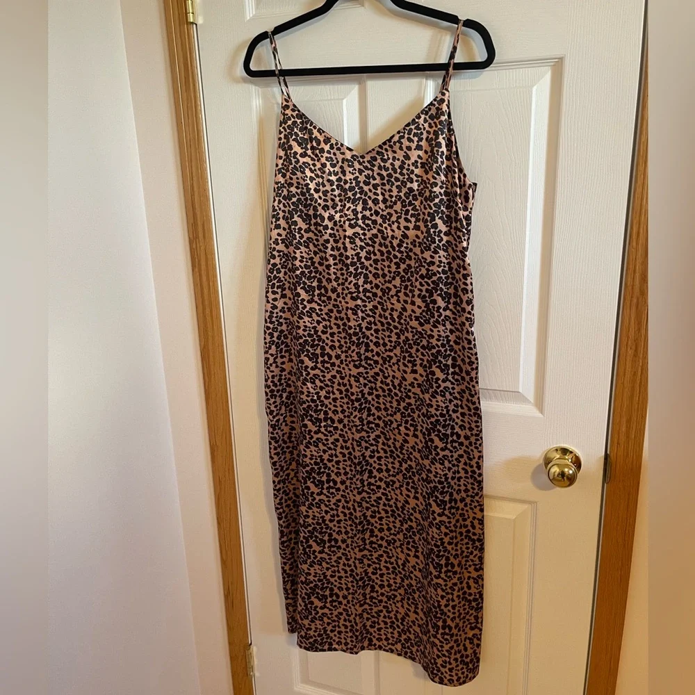 NWOT C’est Moi Large Leopard Satin Slip dress - Picture 3 of 9
